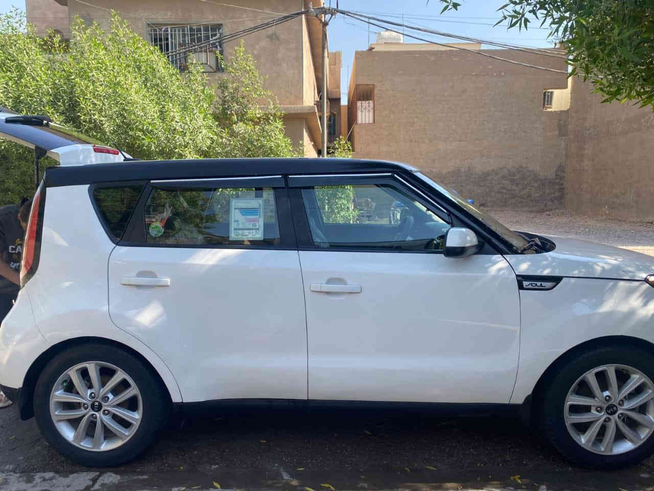 السلام عليكم 🫡 
مكلف بالنشر 
للبيع كيا صول 🛑
2018 وارد امريكي 🇱🇷
حادث جاملغ وباب جهة السايق البنيد فقط رش صبغ 
صور الحادث موجودة
محرك 2000 المرغوب 💪🏻
سيارة. جاهزة كير محرك صدر خير من الله
المواصفات نص فول 🌹
رقم بغداد دولي بسمي السيارة 👌
💵السعر119 وماكو هيج سعر  مجال قليل 💵
مكان السيارة بغداد الزعفرانية 🏠

اتصال ☎️***********☎️
