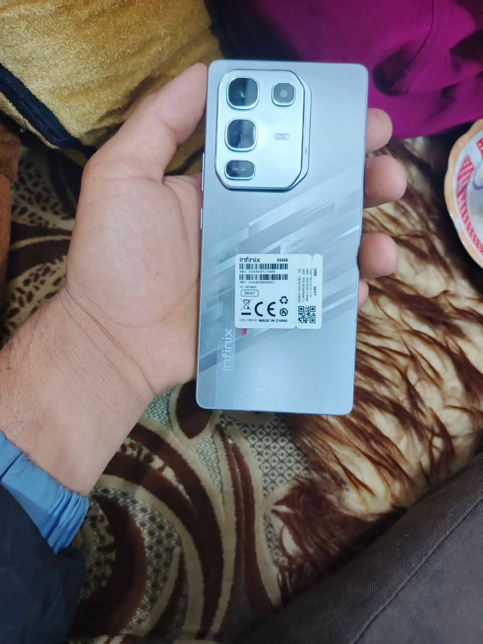 للبيع فقط ***********
انفنكس نوت 50 برو ذاكره 256 داخليه 24 ببجي 90 فريم 

اي شي مامبدل بي كله بلاد // ويا شاحنته الاصليه //

كله شغال اي ضرر مآبي 

السعر 280 بي مجال قليل 

مكاني شهربان حي المعلمين 

لاتصال ***********
