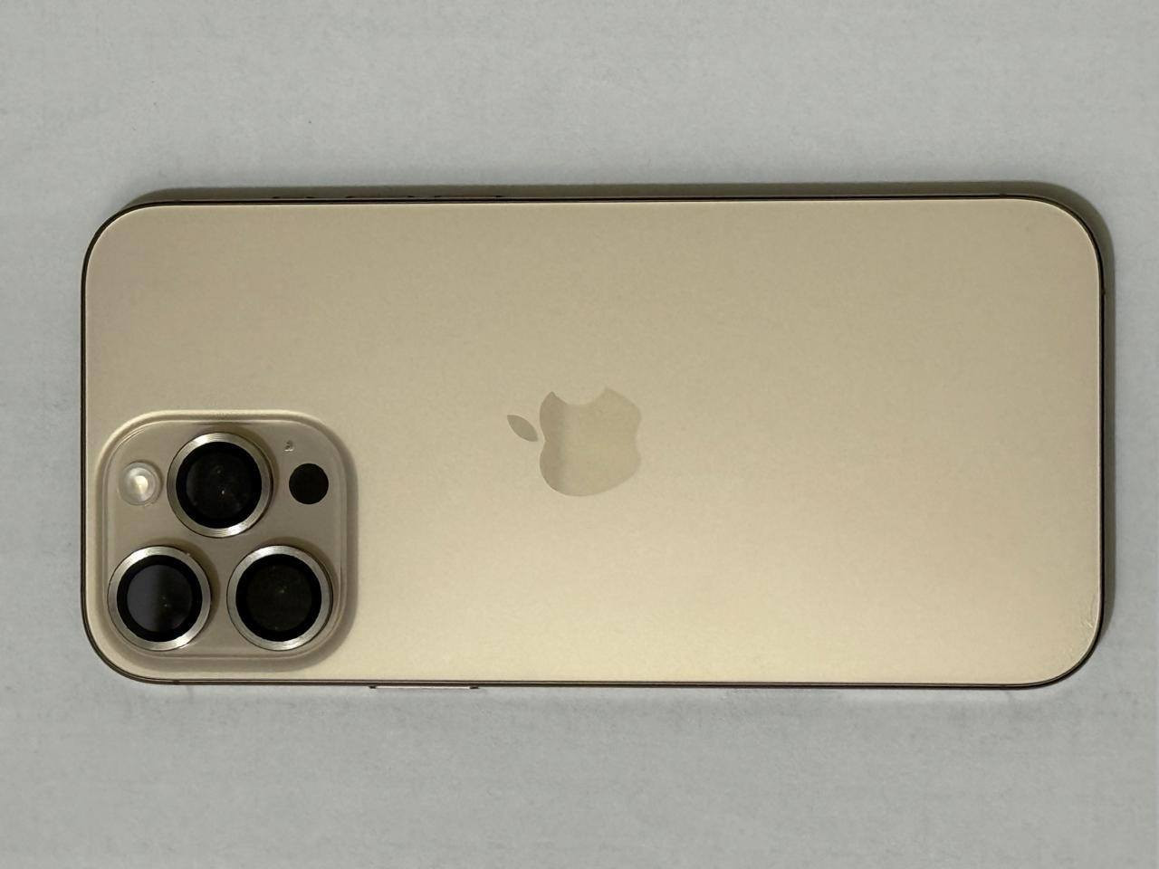 السلام عليكم
ايفون 16 برو ماكس نظيف جدا 
ذاكرة 256
حالة البطارية 100%
عدد الدورات 87 
اول استخدام سبتمبر 2025
ضمان الى شهر العاشر 2026
السعر 1.450.000 
العنوان بغداد حي العامل
***********
