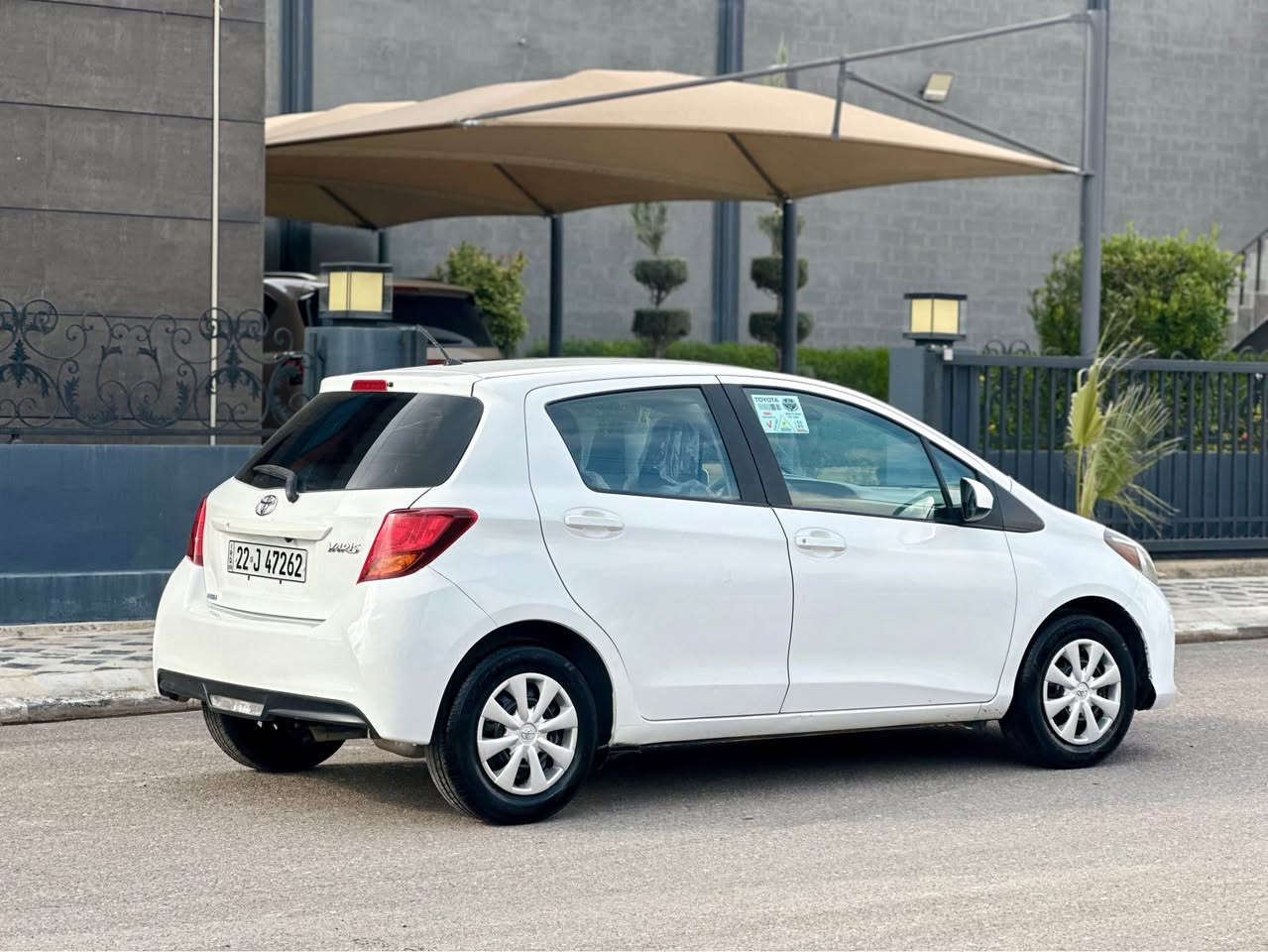 یارس 2017  سپی 
جانتا مواسفات امریکی گیر توماتیک تحکم ستیرن شاشە کامیرا جام کارەبایی
چاملغێک و بستێک لە دۆسەکەی بۆیاغە 
سعر 102 وەرەقە و مجال
رەقەم و شتی هەمووی تازەیە بەشەرتی بەناوکردن(***********) أربيل, العراق
