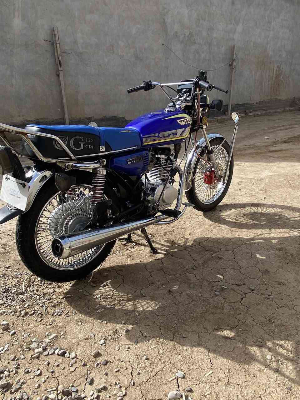 دراجه تايكر للبيع موديل 24 دراجه كله شغاله مابيه نقص مكينه ما مفتوحه سعر 680 او بيه مجال مكان جديده الشط متواجد خاص او رقم ***********
