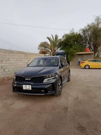 مكلف بنشر  سورنتو خليجي مديل ٢٢ فول موصفات محرك ٤ عدد ركاب ٧ سنويه ٢٨ ...