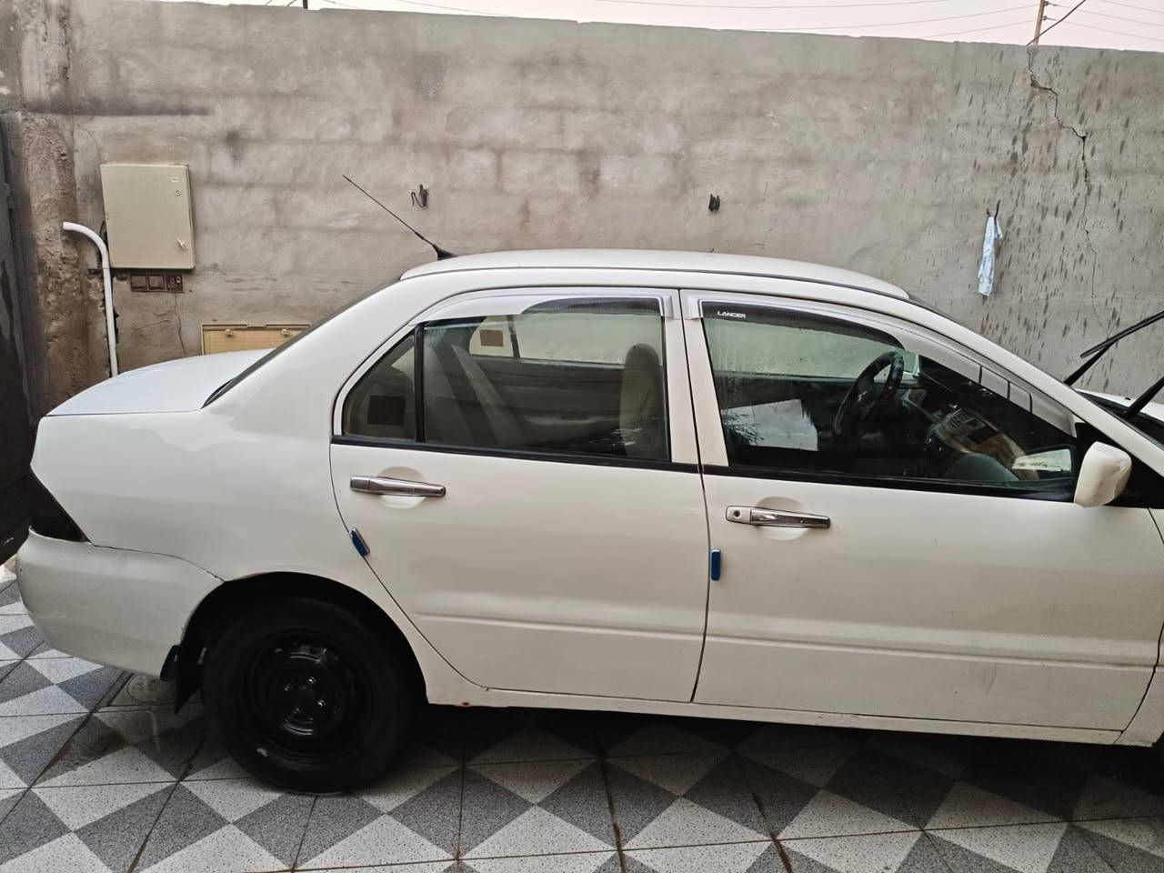 سلام عليكم  لانسر موديل 11كير محرك صدر امامي خلفي ضرر صندوك اربع قطع صبغ سنويةل٢٨سياره بيها نواقص بصيطه مشط ماطور جام سايق سعر 78بيها مجال مكاني بعقوبة تقاطع القدس رقمي ***********
