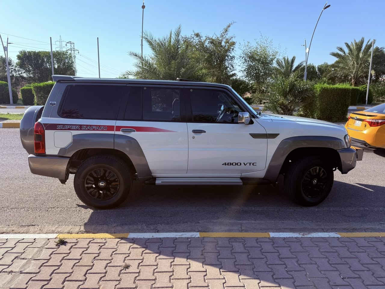 -نيسان باترول موديل ٢٠١٩ "سوبر سفاري " فتك  مواصفة خليجية .
- محرك ٤٨٠٠ VTC

- ⁠ 3 قطع تبريد 

- ⁠سلايد روف داخل مشمشي 

- ⁠وينج اصلي بلادي مع الريموت 

- ⁠مواصفات السوبر المعروفة غير منقوصة 

- ⁠ماشية ٥٧ الف (ما طابة گنيص وطرد جزيرة ) ومشي حقيقي شرط ما منزلة

- ⁠لايت وكشافات زينون 

- ⁠جاملغ ايمن مبدل شرط بدون دواخل  مع صبغ شبر فقط بالبونيد 

- ⁠بانزين دبل خزان ١٢٠ لتر 

- رقم شمالي سليمانية تظليل ٥٠٪؜ بيها مدفوع بس يحتاج تجديد

-السعر (340) 3دفاتر و40ورقة وبيها مجال

-مكان السيارة تكريت 

-الرقم:-***********
