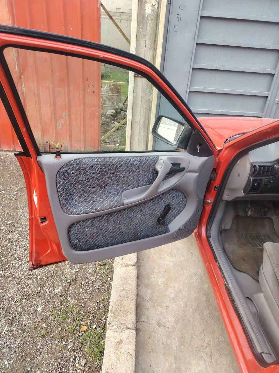 استرا موديل 92 محرك 16
رقم نينوى دولي بسمي
هزة جديدة طخم تايرات جدد المحرك
 معمر جديد صدر جاهز  
بيها صبغ جاملغات الخلفية ودوسات 
السياره مسستمة جديد جاهزة مابيها اي نقص 
السعر 43 وبيها مجال  
عنوان حي سومر 
*********** 
***********
