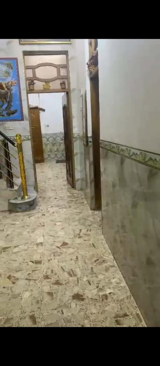 •يا الله 
•دار للبيع طابو صرف
•مساحه'150'
•بناء حديث
•العماره حي العسكري قرب المستوصف والسوق 
•الاستقبال9 متر
•المطبخ 4متر
•الصاله5متر 
•غرفتين 5متر (الوحده) 
•منور وصحيات داخليه
وصحيات خارجيه
•السعر: 140 وبي مجال

للتواصل والاستفسار اتصال 📞 
***********
***********

اخوكم ابو نور الدلال 

ادخل للحساب ناشر ابيوت اي بيت يعجبك راسلني وتدلل 

اعرض عقارك عندنا ودع لنا التسويق
