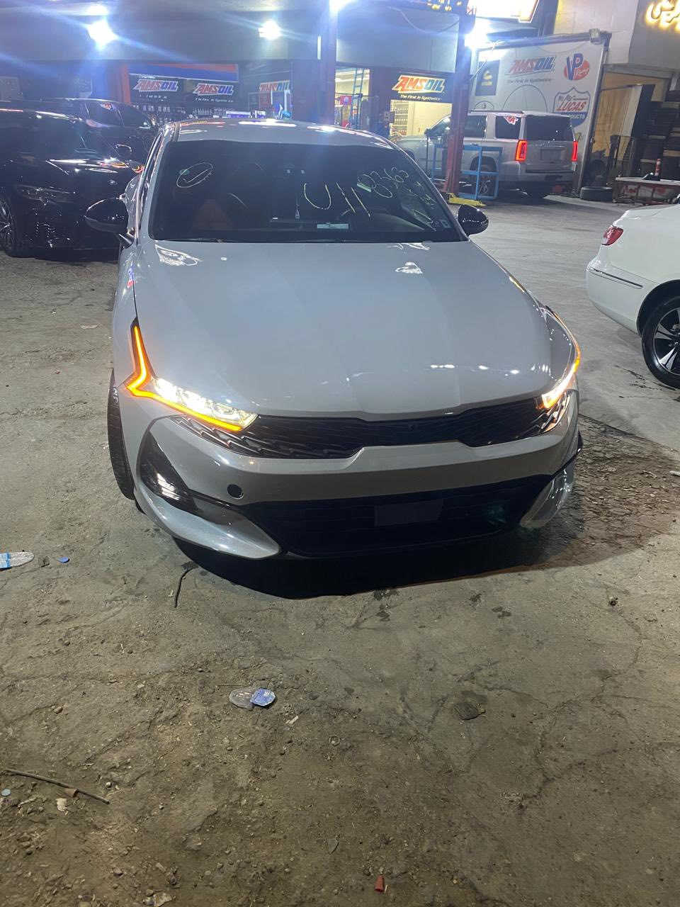 السلام عليكم k 5 للبيع موديل 2024 محرك 1600 t سياره حادثه هاذ مرقمه بغداد سياره جيتي لاين ماشيه ٨٢ الف كلش نضيفه مال بيت اتصال *********** بغداد
