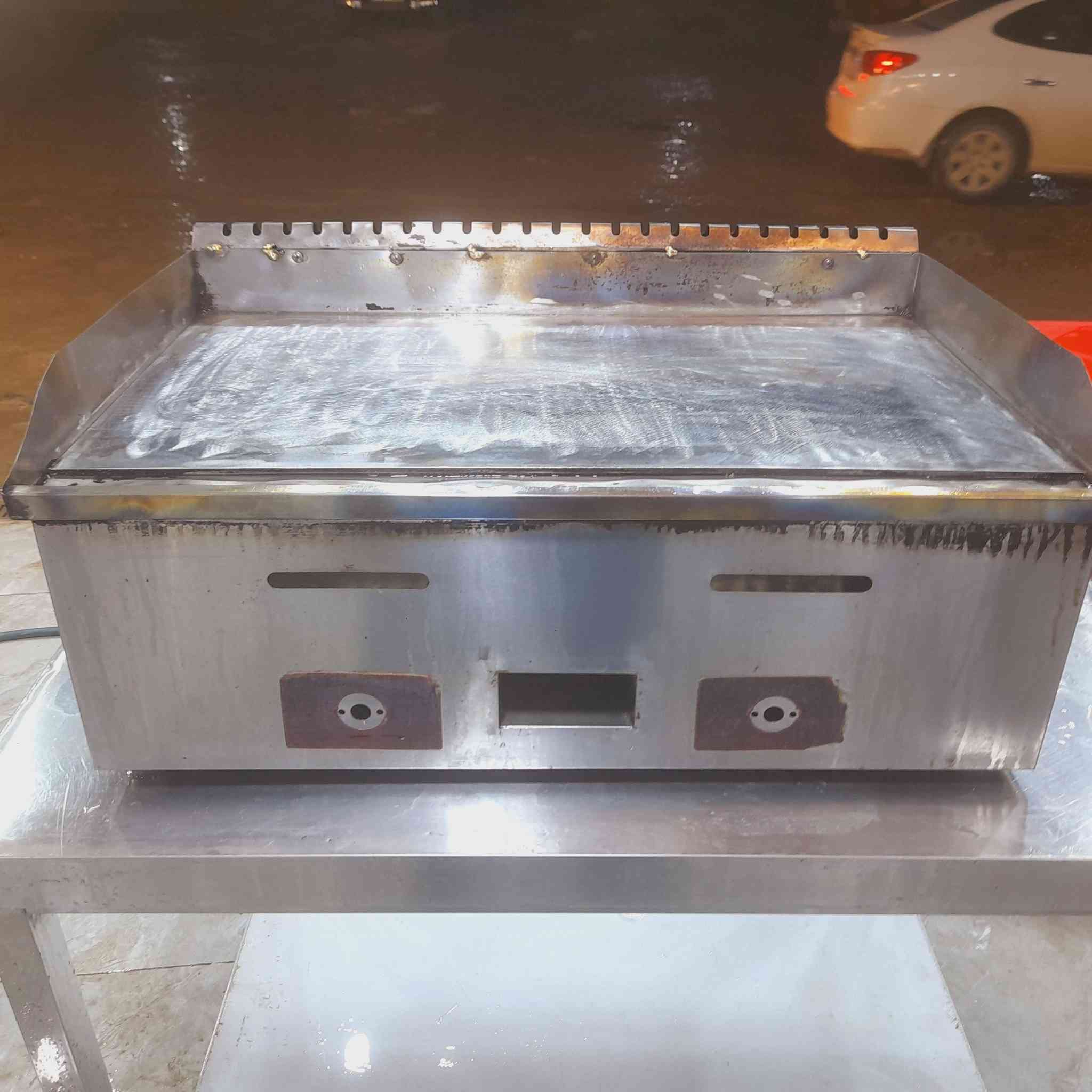 من بعد اذن أصحاب الكروب 
السلام عليكم 
عندي هاذي المقلات للبركر اي استفسار اتصل على الرقم ***********
