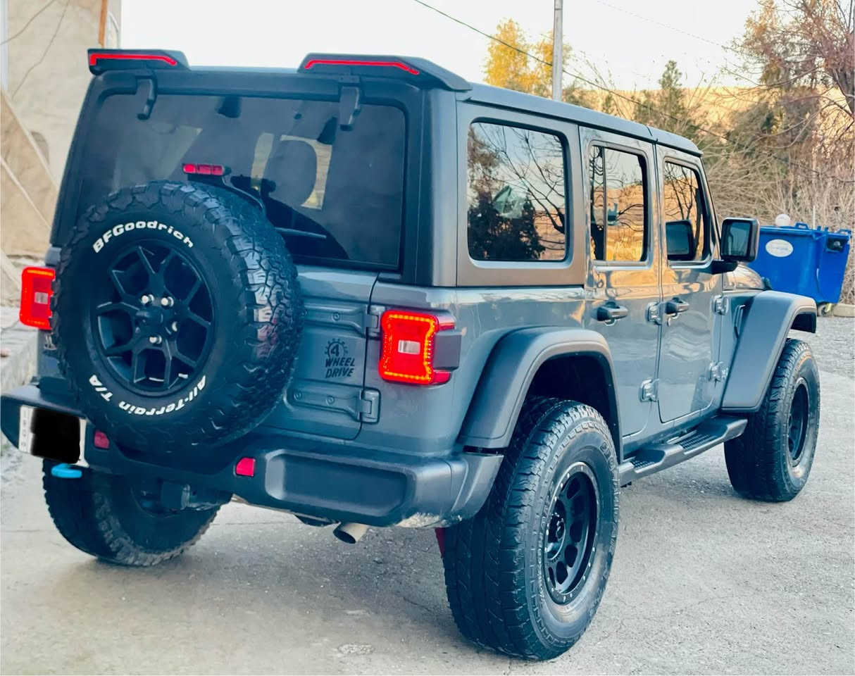 2024 هایبرێد بەنزین كارەبایی فول فول مواسەفات 
٣٠ مایل رۆیشتوە بۆنیتی و چاملغی سوبغە بێ ناو گرتن بێ شانسی بێ تەعدیل بەشەرت تەنها پەرەشوتی سوكان تەقیە و دانرایتەوە یەك دینار مەسرەفی تێدانیە سەنەوی تا ٢٠٣٠ 
نوییە
*********** كويسينجاك, أربيل
