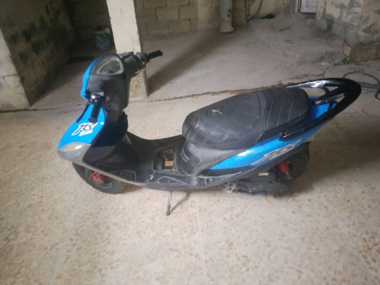 سلام عليكم ماكس عدله 120للبيع نضيفه بوشه 55 شلعه ومعدل فول كامله مكمله سعر 350 وبيه مجال متواجد خاص اتصال ***********
