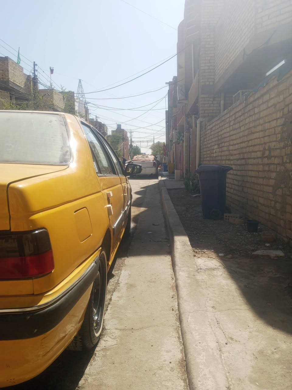 السلام عليكم 
بيجو 2015

مكينه وكير خير من الله 
تخم تاير جديد 
صدر جديد 
كهربائيات كلها شغاله 
مصفر هيئه وغرامات

***********
بيع مستعجل 35
مكاني الشعب
