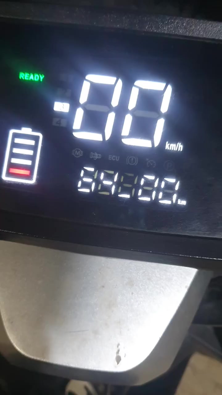 السلام عليكم ورحمة الله وبركاتة دراجه R900ريان فول بطاريات مالته جديده  كهربائيات  سعره سوف يكون 380 مكاني بعداد الكاظميه


**إذا كنت صاحب هذا الإعلان وتريد حذفه لأي سبب، رجاءا أرسل رسالة إلى الدعم الفني**