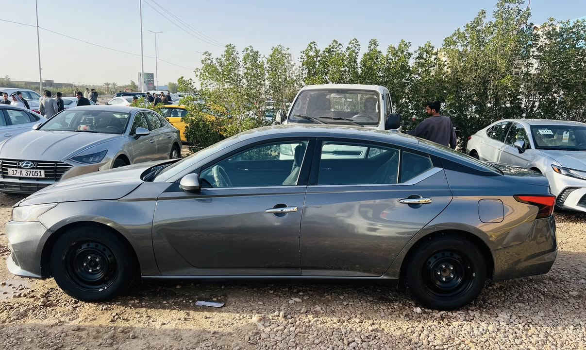 بيع او مراوس نيسان ألتيما موديل 20رقم مثنى تحويل مباشر تبديل بنيد وجاملغ فقط سعر 138شراي يتصل مكان سيارة معارض الرميثه عالشارع العآم معرض احمد آل شمران ***********
