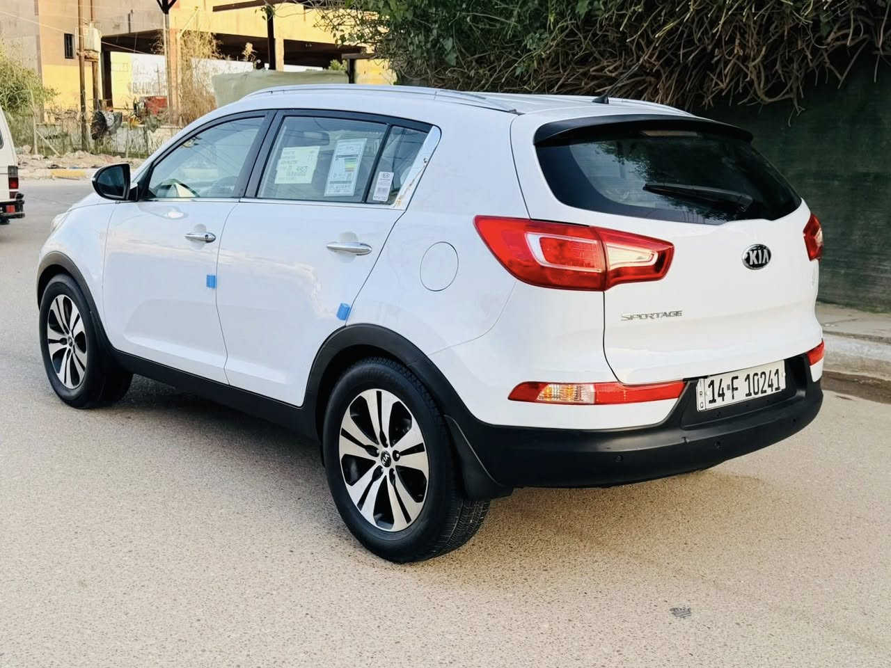 ‏***********
#اللهم صلي ع محمد وآل محمد…

#كيا سبورتج 2014 وارد خليجي رقم بصره الدولي سنويه 28

#مواصفات نص فول #مكينه مامفتوحه شرط ..

#كفاله من الضربه والفتح والتبديل بيه رشه بحافه البابين جهتت العبري من جوه كلش اثر شخط الباقي كفاله عامه …تراي زيرو

#السياره جديده حيل جاهزه من كلشي كير ومكينه بالكارتون حداديه جديده طخم تاير جديد تبريد ثلج السياره جاهزه للاخير 

#السعر 142 مكاني ناصريه مركز
