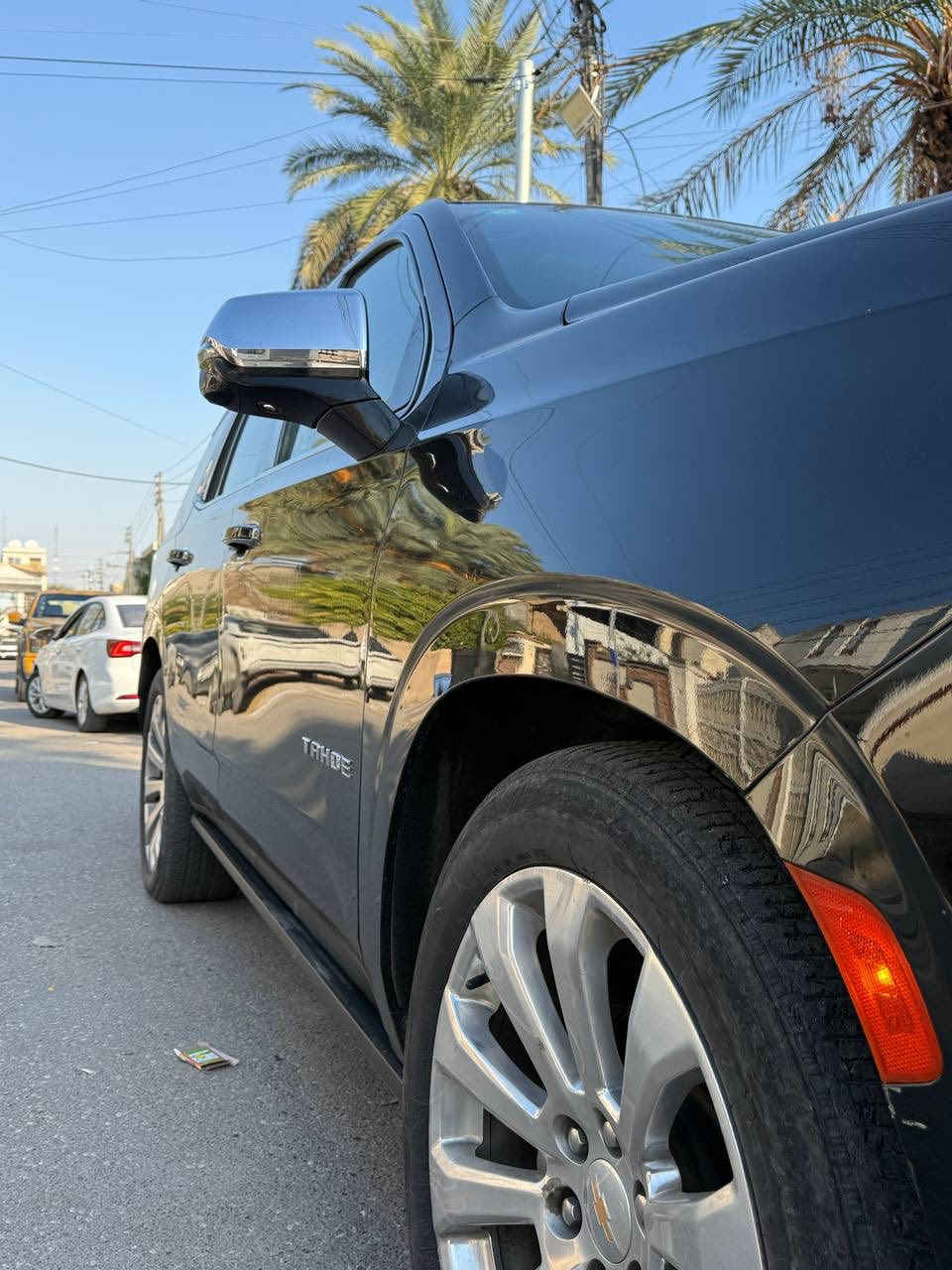 السلام عليكم ورحمة الله
سعر السيارة 55,000$ 🔒 قفل 
تاهو 2023 بريمر خليجي كفالة عامة 
عداد المسافة 62,000 كيلو 
لوحات بغداد انكليزي 

مغلفة بالكامل ppf
تخم تاير جديد برجستون الاصلي

*رصعة جاملغ 
*رصعة بالتكمة 

مواصفات البريمر معروف ميحتاج نذكره 
عنوان السيارة بغداد حي الجهاد او بغداد الجديدة 
***********
***********
