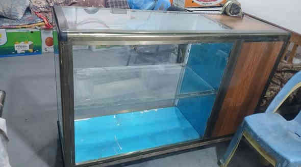 سلام عايكم عارضه محل عدد ٢ للبيع ***********
