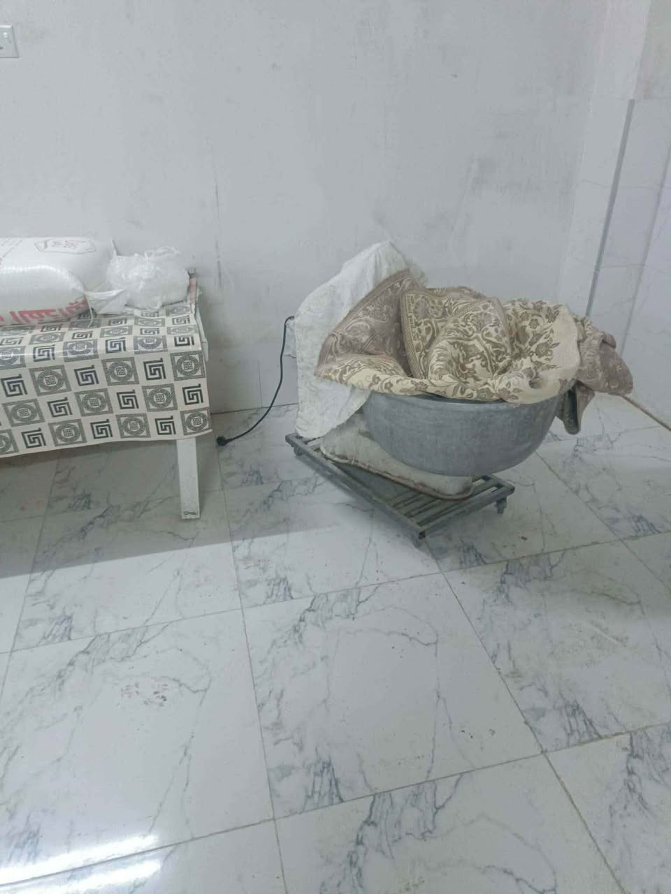 فڕن کولیرە ونان .هە موشتیکی لە گە ڵە کاملە.شوین چە م چە ماڵ.*********** شمشمل, السليمانية
