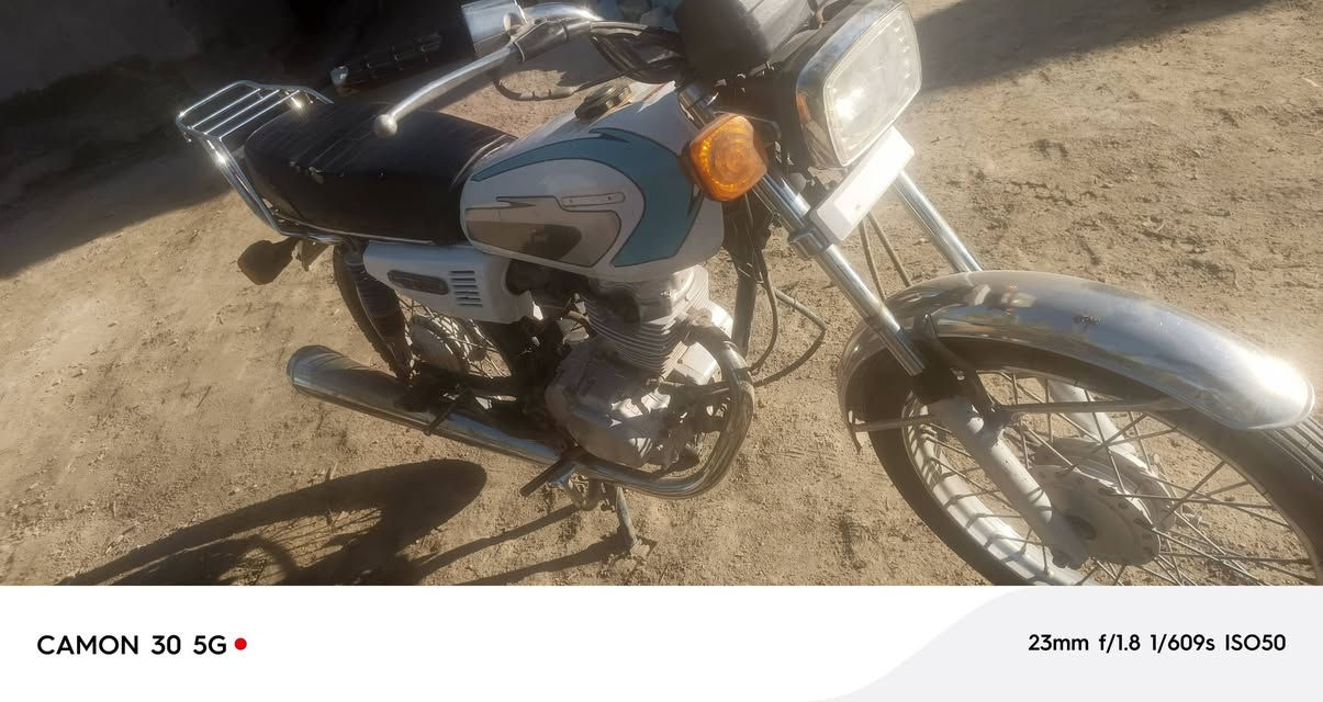 للبيع اوراق اصولي مكان سوق الشيوخ س 650 وبيها مجاال قليل (***********)
