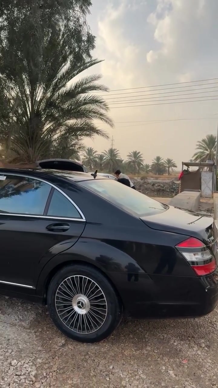 السلام عليكم
مارسيدس s350 2005 وارد خليجي
 رقم بابل انكليزي الجديد مداور ثاني يوم بيها اربع قطع صبغ رش بدون دواخل (فقط رش) حداديه جديد ادامه جديده السياره جاهزه وماناقصها شي السعر 159 (((((بيع فقط بدون مرواس )))وبيها مجال بسيط مكاني بابل الحله للاستفسار
***********
