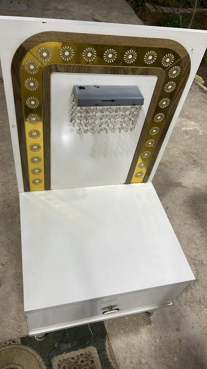 غرفه
أخشاب تركي

موجوده الجربايه هم 

السعر 375 الف 

بيه رطوبه بس ظهر الكنتور يحتاج تبديل فايبر

مكاني كربلاء


**إذا كنت صاحب هذا الإعلان وتريد حذفه لأي سبب، رجاءا أرسل رسالة إلى الدعم الفني**