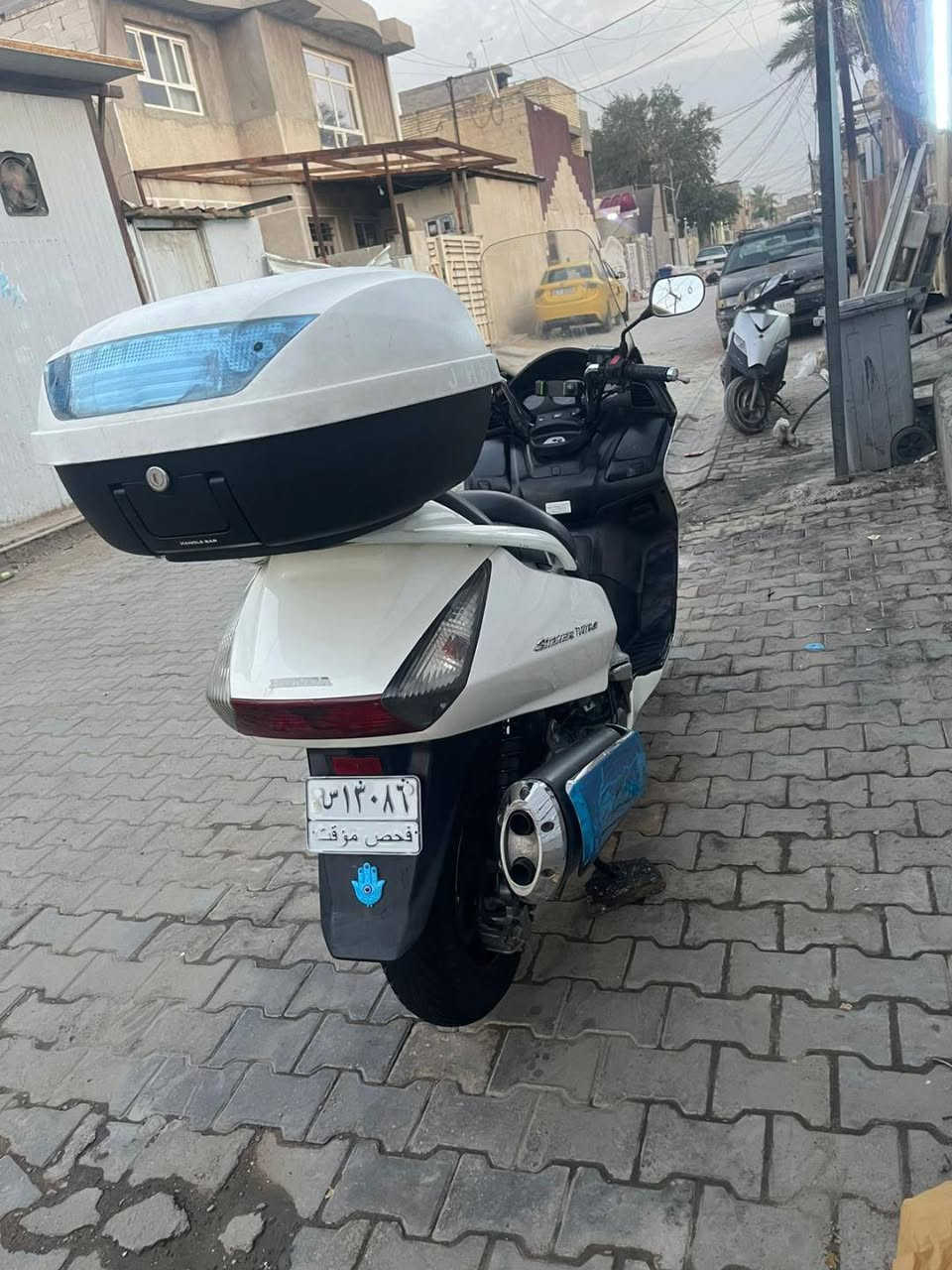 سلام عليكم ادامه عامه بيها تلحيض بلكفر البجم الامامي يرادله تطبيك سلفر ونج للبيع مكينه حلوه مابيه نقص عليها السعر بلاش خاص مكينه 400مكاني بغداد البياع ***********
