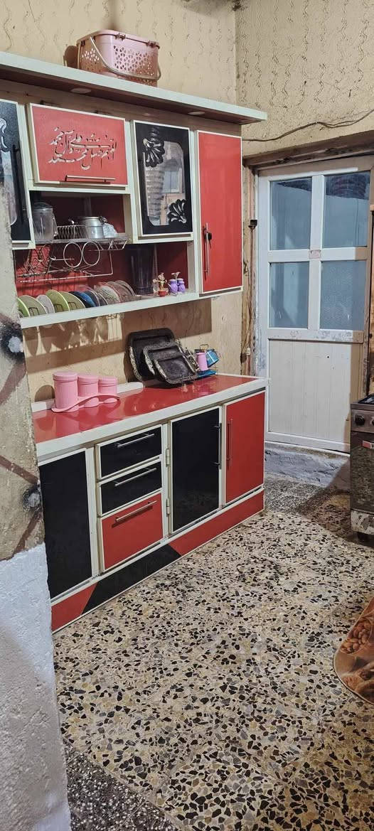 السلام عليكم بيت للبيع طابو زراعي مشمول بالتطويب سند 25 ١٠٠م مربعه اساس صب
 غرف وصاله واستقبال مكشوفات ٢  ساحه كبيره البيت بي مجاري للشارع البناء بلوك درجه اوله وعكاده وكاشي المكان بداية علوة الفحل  فرع اسواق الحشد الشعبي قريب عن الشارع  الاستفسار اتصال
***********
