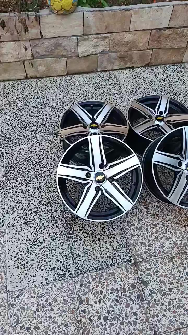 ويلكب اوبترا حجم 15 بدون عووج ولا تصليح ولا تعديل ولا فطر شي حلو مرتب وراقي
يرهم مراوس بويل اسود حديد حجم 15
سعر 200 قفل
مكاني بغداد حي اور
*********** واتساب
