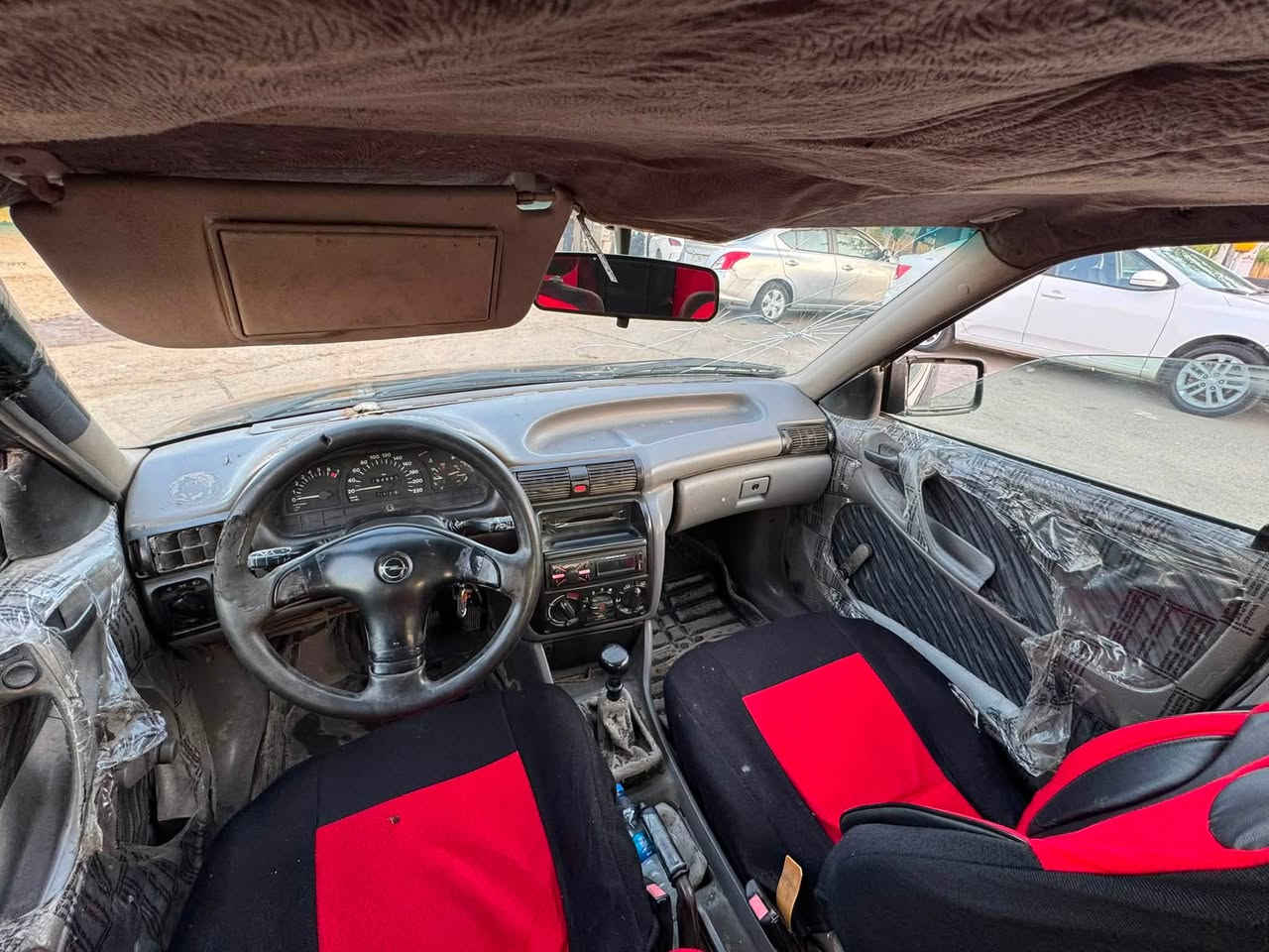مؤديل93 مةكينه 18گيرو مةكينه بةشةرتى فيتةر سةناويو واكةلة ئةواليةت بةشةرت موسو براوه دةحمو لئدران بةشةرت كارةبةى گشت مةزبوته سةيارةكة 250مةسراف تئدانيه زؤر كام بةنزين دةخوات سحر18$ گؤرينةواش دةكةم شوئن شةقلاوه***********
