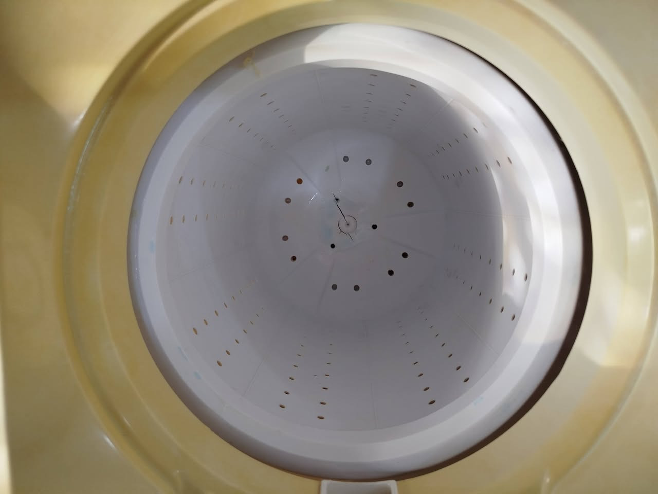 للبيع هيتاشي حجم كبير جاهزه غسل وتنشيف وبيه ضمان سعر 100 مكاني كربلاء حي العامل *********** واتساب 
وماسنجر موجود ***********
