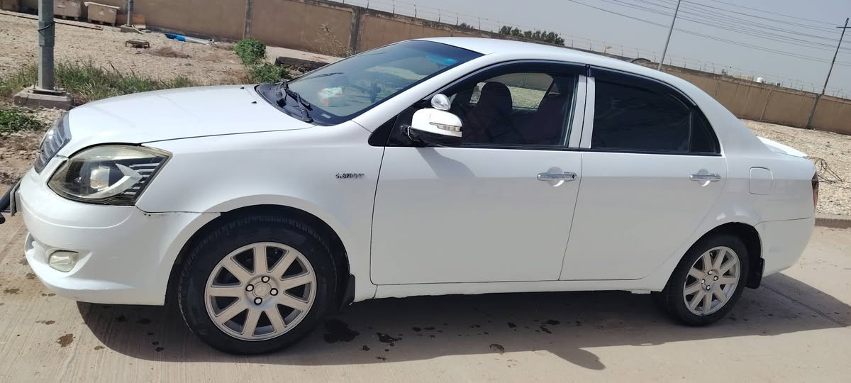 للبيع جيلي موبل اتوماتيك بلادي رقم قادسيه انكليزي بسمي مكانه بديوانيه عفج رقم ***********
