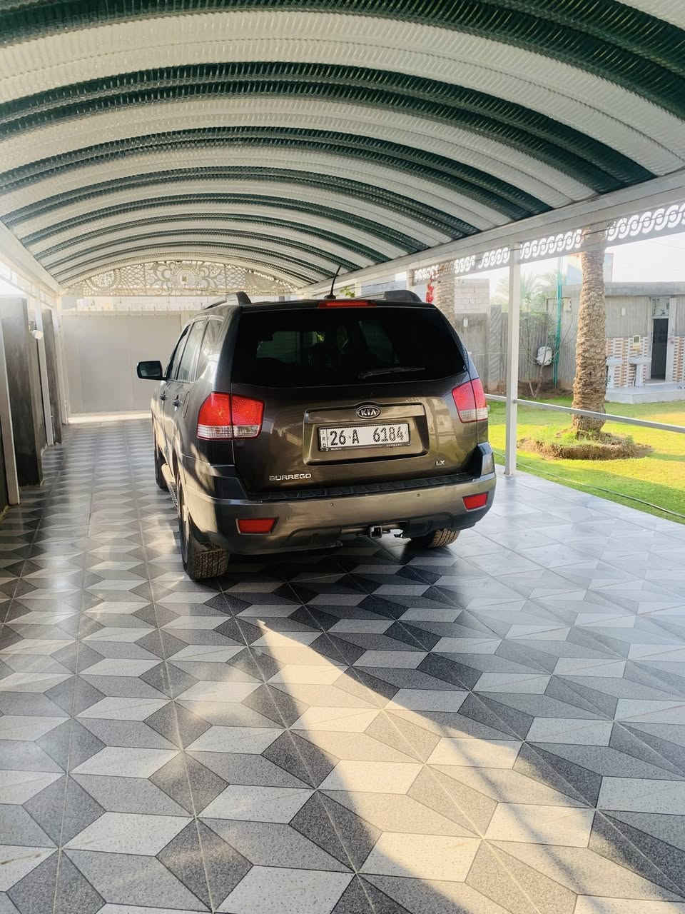 السلام عليكم للبيع. او مراوس 
حسب القناعه

وذا افلون موديل 7 8 9 عادي 

كيا موهافي وارد امريكي كفاله من الصبغ والضرر  بيها فقط بارد بالباب الخلفي 
ماشيه 158 
 موديل 2009 
رقم صلاح الدين 
دولي سنويه جديده 
تحويل مباشر 

كير محرك شرط  
محرك V6 3800 ✈️
شلعه ونشاط فول 🚀 
مواصفات عاديه  
تبريد ثلج ❄️ تدفئه 🔥 
٧ راكب. 
دواخل عسلي 🍯 
امري شفط 
2 ويل المرغوب 🆕 
تخم تاير جديد 🆕 
صدر ٨٠ بالميه 
سياره جاهزه 
نصبتها اتخبل 👍

مكان السياره
 صلاح الدين 
 متواجد 
الضلوعيه وتكريت 

السعر  118  وبيها مجال 

الااتصال ***********
