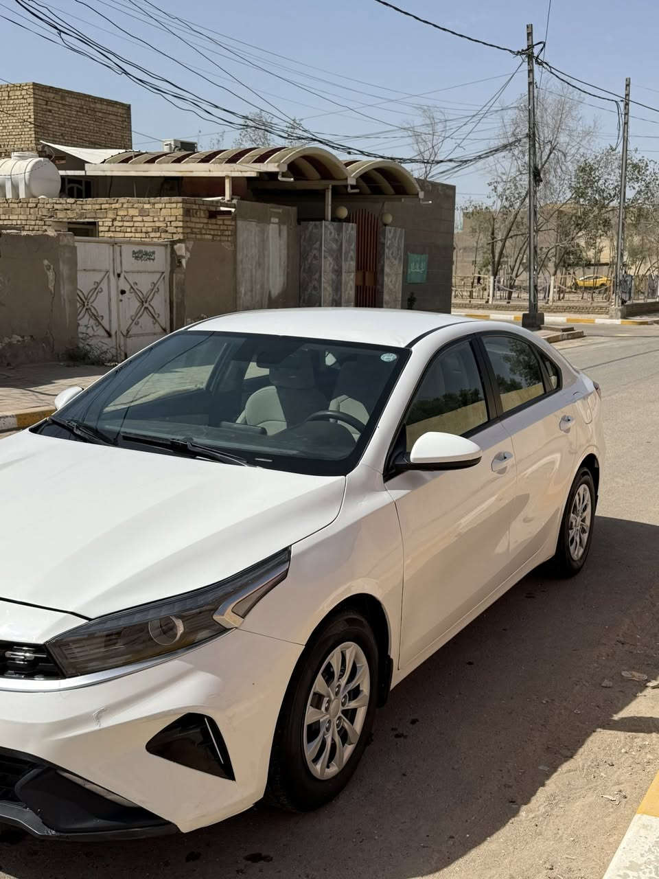 السلام عليكم

سيراتو خليجي موديل 2023

بيه 3 قطع صبغ وبيه ربع الباب الباقي كفالة 
وعندي سونار بيه 

محرك 1600 
 
محرك ما مفتوح حدادية بل كارتون 

تبريد ثلج ❄️

داخل لونين 

تبريد قطعتين 

بلوجكتر بالدعامية 

فول تحكم ستيرن

رقم اربيل 

ماشية78 حقيقي

السعر / 118  ورقة وبيها مجال 

للاستفسار اتصال على/***********

