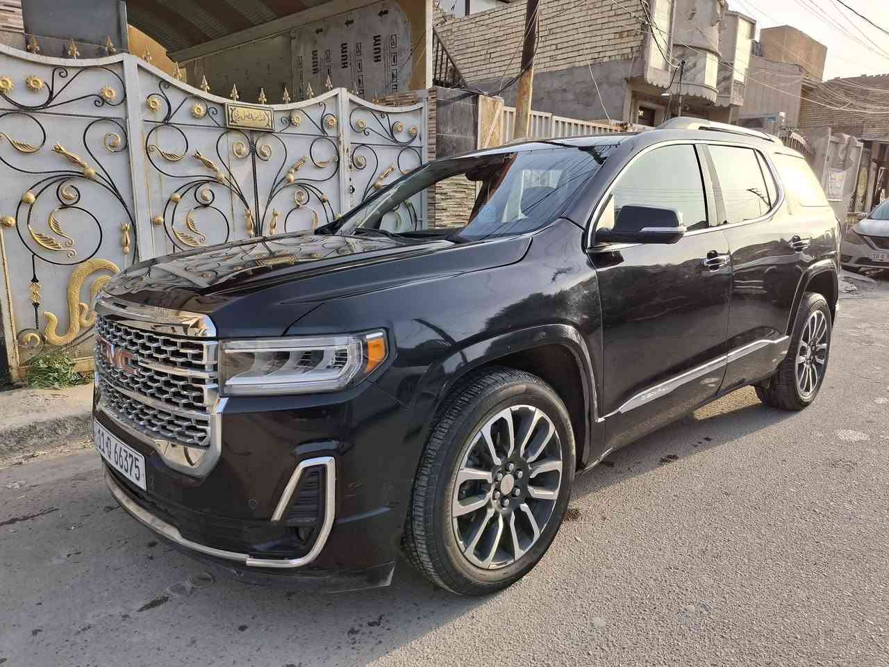GMC Acadia 2023
رقم بغداد نكليزي 
فئة دينيالي DENALI فول مواصفات ١/١
محرك 3600 V6VvT/بانوراما. كشنات سياحي.٧راكب.كشنات جلد تدفئة وتبريد.فورويل. ماشية ١٩الف كيلو .لايتات زنون.٣قطع تبريد. كامرات٣٦٠.رادار.كشنات هزاز..هواي مواصفات ١/١
الضرر بنيد + جاملغ مبدل مع الفخذه بأصلي.
السعر 230 وبيه ومجال قليل للبيع او المراوس
للاستفسار//***********
المكان بغداد ... ابودشير
