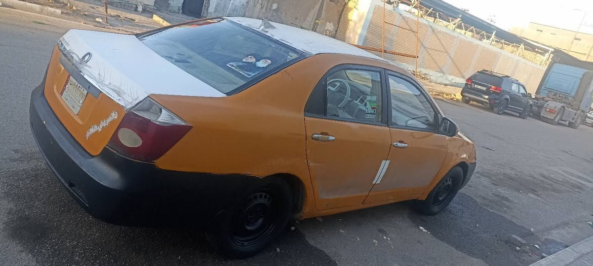 السلام عليكم جيلي مديل 11كير اومحرك ابلاد السياره حلوه كلهه شغاله يعني كبل الشارع السعر20اوبيهه مجال الشراي ***********
