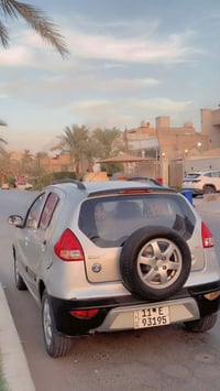 جيلي باندا كروز 2013 مكينه وكير وتبريد ممتاز بيها بعض الملاحظات بسيطه ...