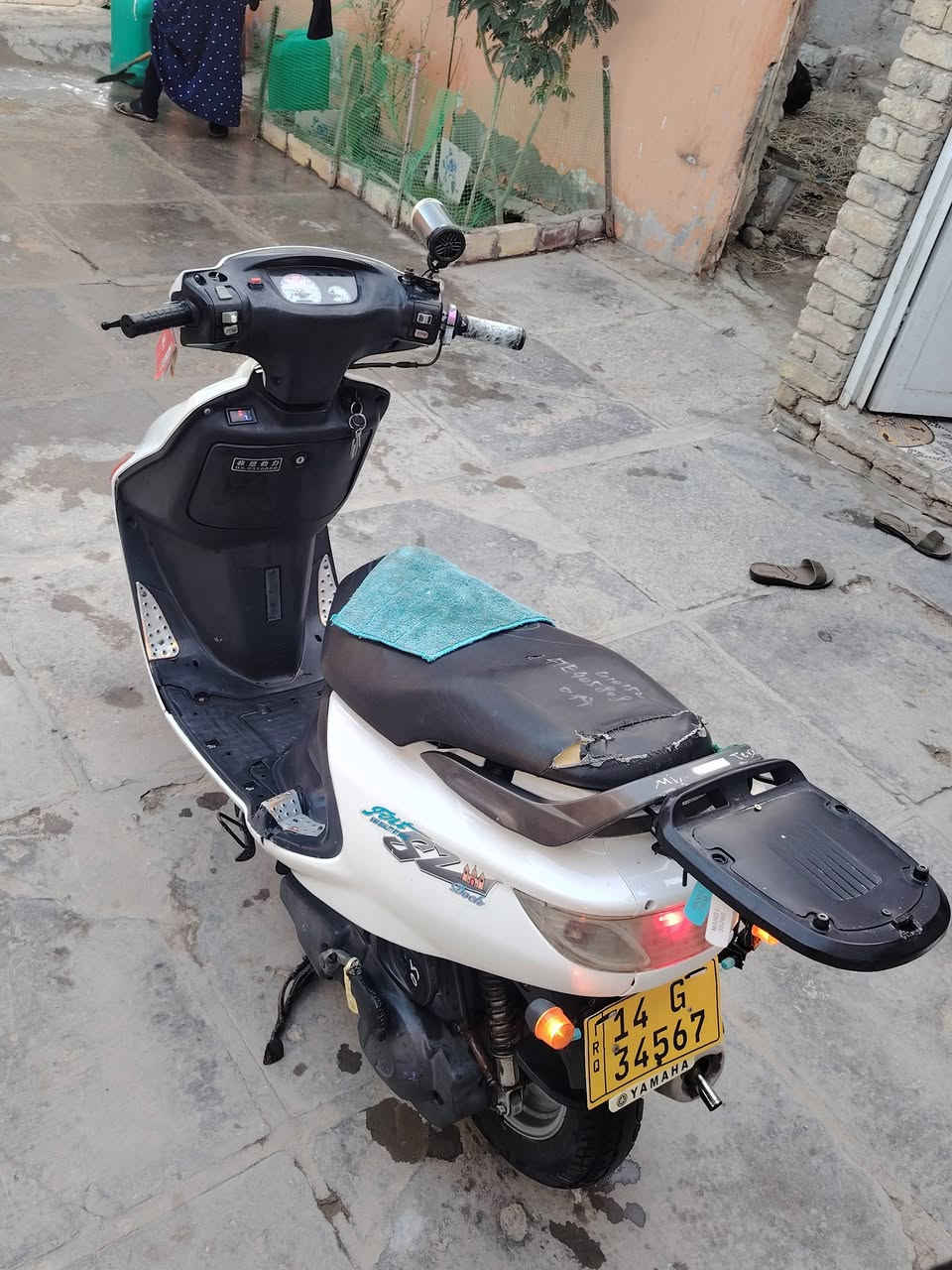 لبيع
1.دراجه فراشه نثيه
2.لون ابيض
3.الدراجه بلاد ما مفتوحه
4.لايتات زنون قويات كلش
5.شاير يمين يسار شخاله
6.كهربايات شغاله كله
7.سلف هندر شغاله نكره سلف
الدراجه خير من الله ما عايزه برغي وانته تاخذ وتفحص وتشوف بعينك
الدراجه واحد عله واحد رنبه أخذته من مع ض مروان ال مطر.
اتصال *********** لمو شراي لا ينتصل او يراسل..
