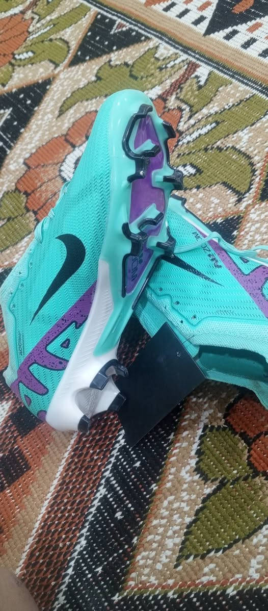 حذاء ستد حجم 41    باله.  لبيع


**إذا كنت صاحب هذا الإعلان وتريد حذفه لأي سبب، رجاءا أرسل رسالة إلى الدعم الفني**