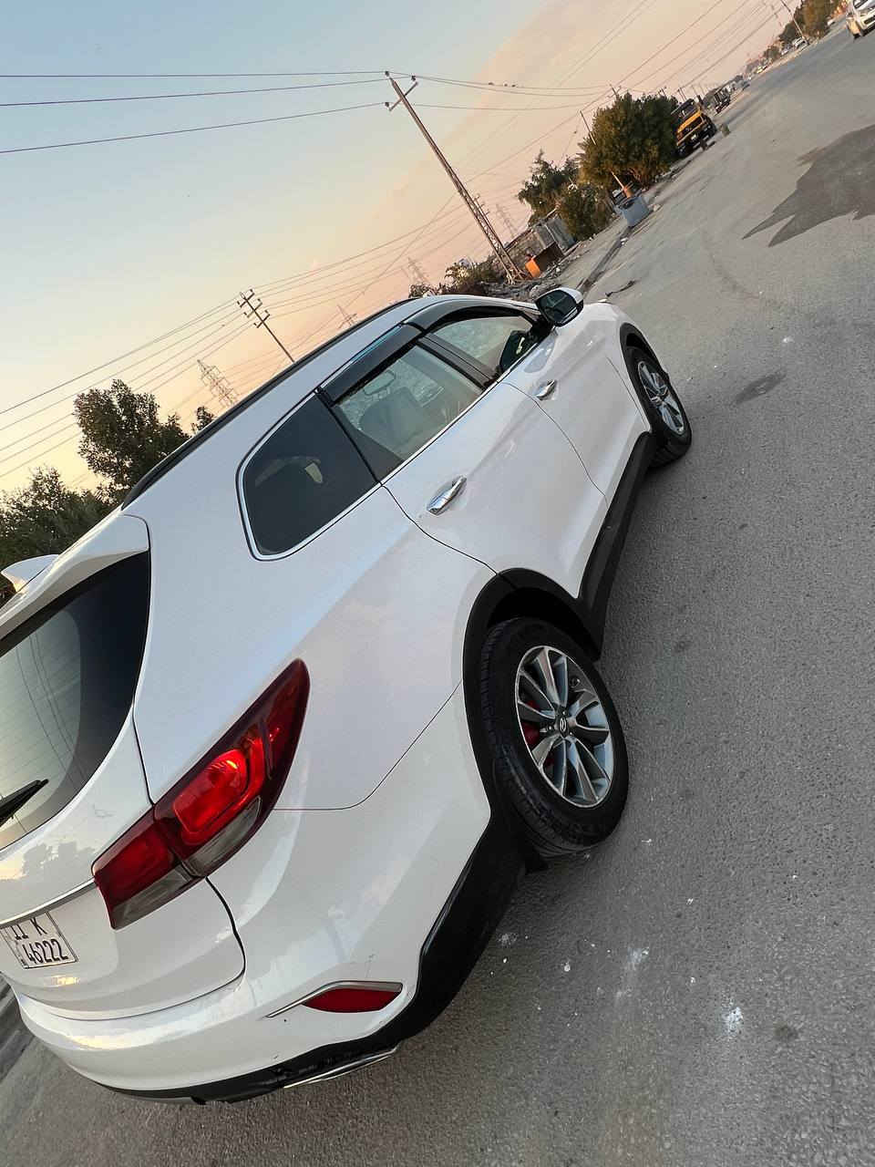 السلام عليكم
سنتافي كراند موديل 2017
رقم بغداد باسمي سنويه 2029
6سلندر حجم 3600
السيارة 7 راكب 
لد نهاري وكشافات Led 
❄️تبريد ثلاث قطع
كشن السايق كهرباء
شاشة تدعم apple car play & android auto 📱📲
كامرة خلفية دوارة 🎥
تخم تاير جديد
باتري جديد
سيارة جاهزة وكاملة 
السيارة وارد امريكي صور حادث موجوده ب منشور بدون ضرر داخلي 
سعرها جدأ مناسب 128 بيه مجال 
📞رقم الهاتف ***********
📍مكان السيارة نجف
