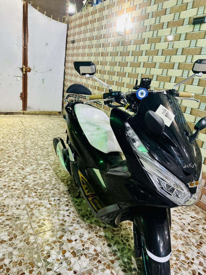 بي سي اكس جيل الثالث درجه كوري مواصفات ياباني مكينه بلادي 150 حساس زدحام حرف A حساس ستان تتفه يدات كفرات بلاديه بس مرشوشه كلير جماليه شاشه تاب مضخم دامه كامله تخم تاير تخم دبلات بيه تزويد ((ماشيه 25 حقيقي))دراجه نضيفه كلش مال جناي تاخذه من باب بيتي مكاتبه اسويلك بيه دراجه ربع ماذب عليه بانزين محسن تهن اصلي***********
