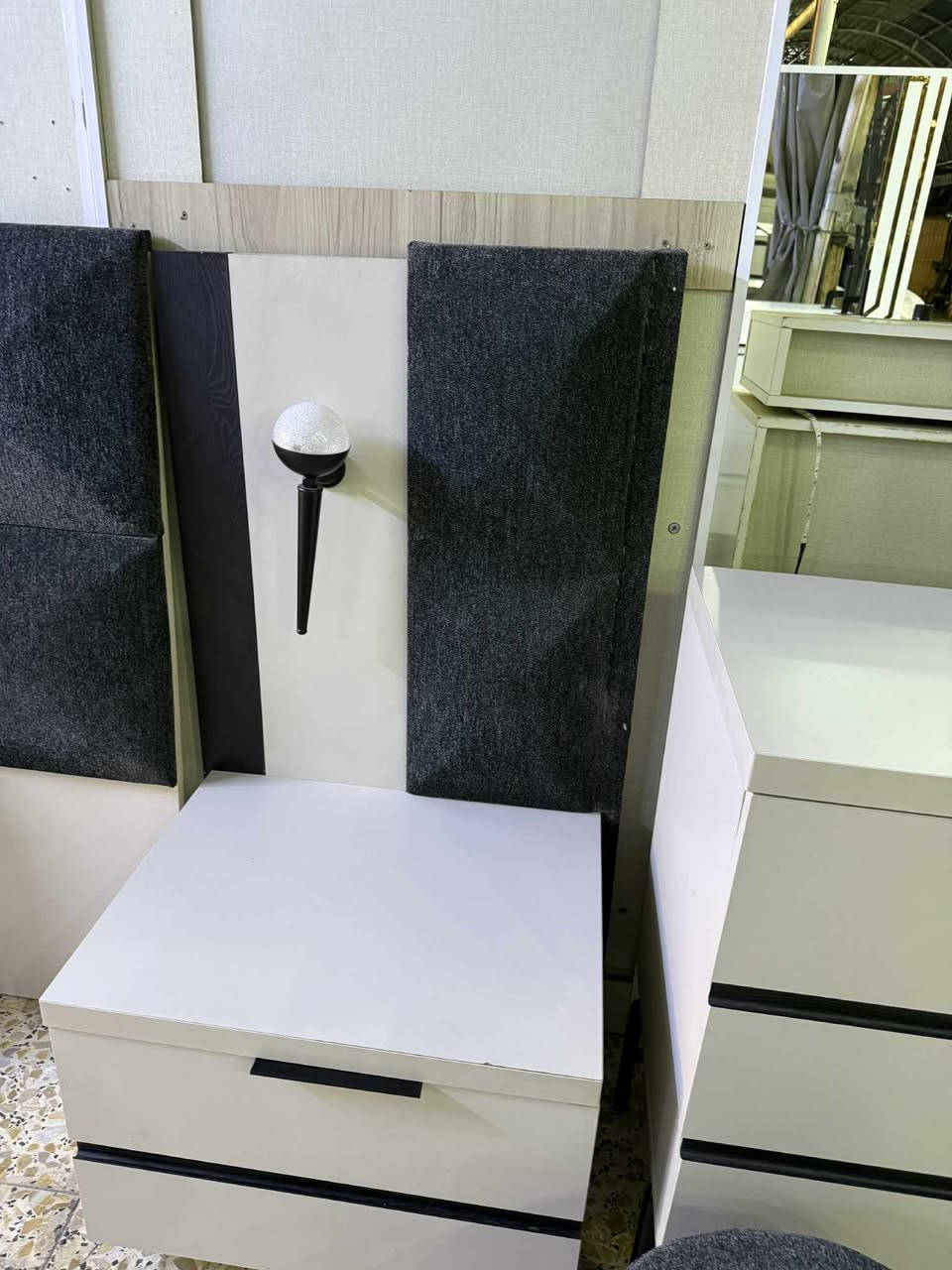 @إشارة ✨ غرفة تركي  مودرن  8قطع ✨
نظام أبواب هايدروليك مجرات هايدروليك  بروفايل فاخر
سرير مخزن جك 
 ضهر بلوك
 
 قماش وتر بروف أصلي
 سرير مخزن جك 
✨ نظافة 99/💯
🚚 شد ونقل مجاني داخل بغداد
📦 توصيل للمحافظات بأسعار رمزية
للحجز اخذ سكرين وتفضل خاص✨


**إذا كنت صاحب هذا الإعلان وتريد حذفه لأي سبب، رجاءا أرسل رسالة إلى الدعم الفني**