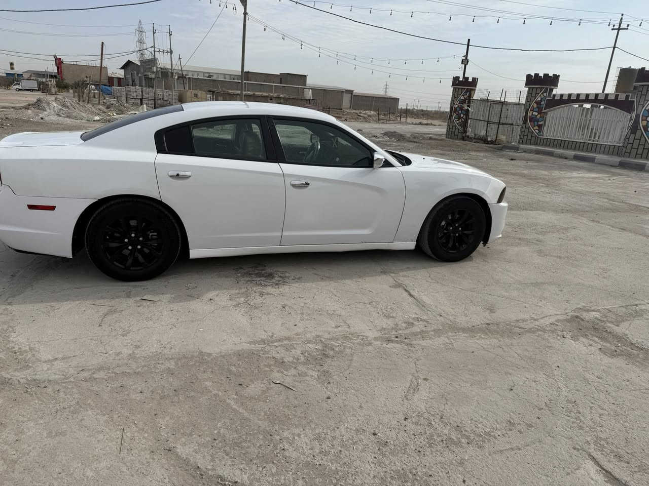 السلام عليكم جارجر رقم بقداد سنويه ورقم الجديد راعيها جاري كفاله كير ومكينه وعيب شرعي بيها طخه بصيطه بالمقدمه وبابين صبق مديل 2014اصل سياره جاهزه مواصفات شاشه جبيره السعر 150 العنوان البصره القرنه للستفسار *********** واردكندي
