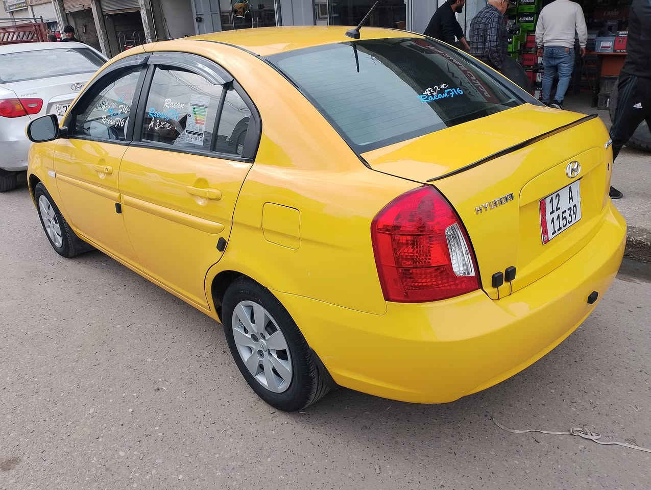 السلام عليكم 👋
اكسنت دبدوب وارد كوري 💯 
موديل 2010 👋
رقم نينوى اوربي 🙋 
سنويه وهزه جديده هيئه وغرامة صفر 🚦 شرط التحويل 
كاربون بانزين ⛽ منظومه غاز بيها 👋 
محرك 16 محرك وكير شرط 👋 
طخم تاير امامي خلفي جديد 👋 
تبريد ثلج 🥶 مكيف الهواء 
📢ظررها باب الأمامي اليمين امبدل وبدون دواخل شرط 
🛑#السعر 110$💸 وبيها مجال 
#العنوان #الموصل #موصل_الجديده قرب جامع الايقظه شارع البطاريات 
🛑 1️⃣ اوقات العمل🕰️الاتصال من الساعه التاسعه صباحا الى الساعه العاشره ليلا🛑
🛑2️⃣بلتلفون قفل ماكو تعال ودفع سعر اليعجبك 🛑
#مكتب_ارض_السلام #لبيع_وشراء_السيارات 
🛑 #باداره/ سلام الراشدي 
***********📱كورك 📞
***********📱اسيا📞
