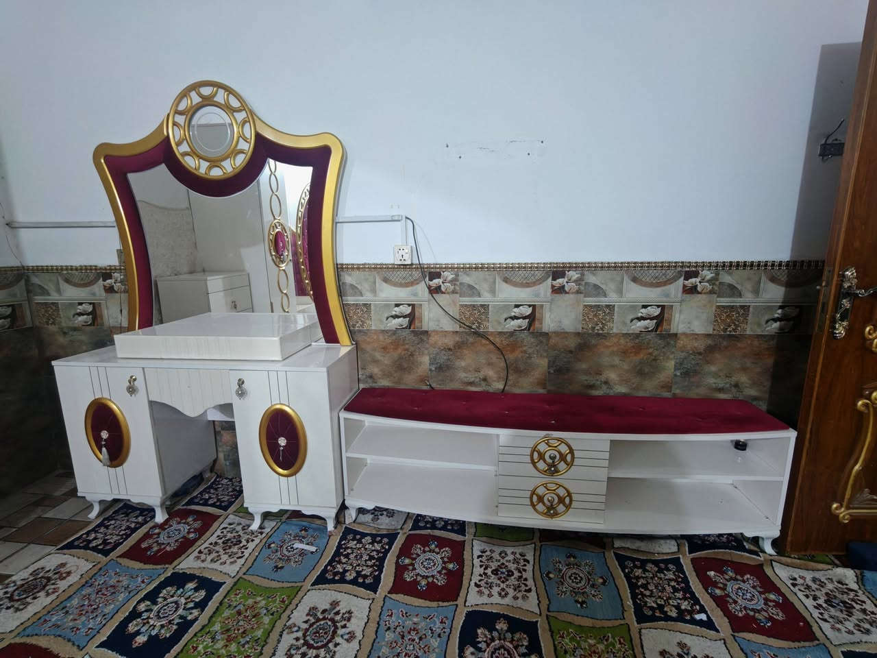 غرفة اخشاب مستعملة نسبة النظافة ٧٥٪ انطي سعر معقول وبالعافية


**إذا كنت صاحب هذا الإعلان وتريد حذفه لأي سبب، رجاءا أرسل رسالة إلى الدعم الفني**