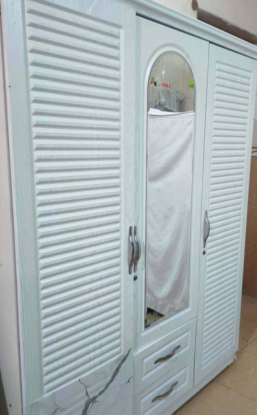 السلام عليكم قنصور ابيض ثلاث ابواب جكامج ثنين جديد غير مستعمل مراية خشب ثقيل جداً السعر 160 العنوان الجانب الأيمن حي الرفاعي


**إذا كنت صاحب هذا الإعلان وتريد حذفه لأي سبب، رجاءا أرسل رسالة إلى الدعم الفني**