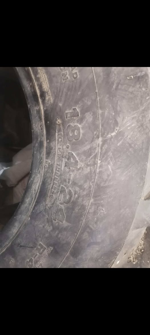 تايرات حجم 18 4 ٢٤ ياباني ***********
