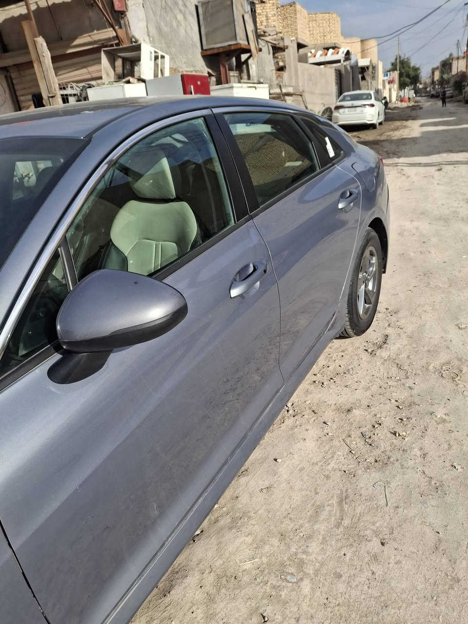 K5
*2021 امريكي 
*حرة رقم بغداد انكليزي باسمي 
*فول ماعدا الفتحة 
*الضرر خلفي جاملغ خلف السايق وحاجب الجاملغ الثاني  والباب بي ضرر ومصلح نضرب عندي هنا 
*مكينة 1600 تيربو 
*حدادية تخم تاير كلة جاهز 
*رادارات خلفي امامي 
*قيادة ذاتية 
*سايد بريك بصمة 
*شاشة جبيرة 
*كشنات جلد 
*تدفئة تبريد كلة شغال 
*لايت led  اربع عدسات 
*بجم كبس 
السعر 165 وبيها مجال للشراي 
***********
