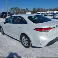 كورولا ابيض هايبرد ٢٠٢٤ le ماشية ١٨ الف ميل موعد وصول لعمان اربعين يوم...