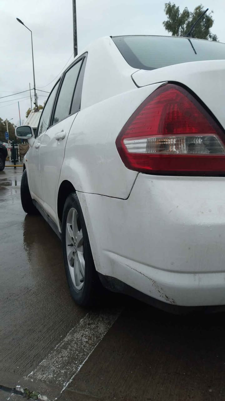 نیسان تیدا 2006تەکسی کراوەتە خسوسی گێرو مەکینە کەپس پێشو پشتی تۆزێکی هەیە رەقەمو سەنەوی نوێیە رەنگی سپیە رەقەم هەولێر نرخی 68وەرەقە و کەمێک مەجال ***********گۆرینەوەش دەکەم أربيل, العراق
