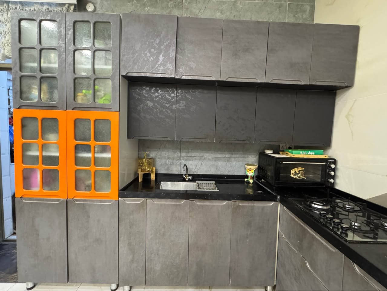 كاونتر نوع اج جي اف للبيع 
لون رصاصي الغامق شبه جديد 
عنوان نجف *********** النجف, العراق
