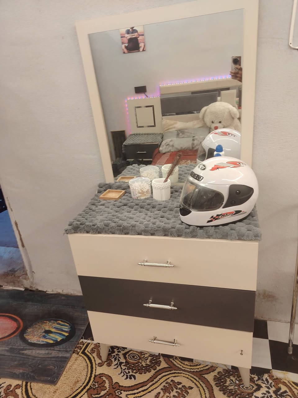 للبيع اول شده اله اي ضرر ما بيه قفل 400
بغداد البياع.*********** ماخذه جديده من شركه ما صارله شهرين
